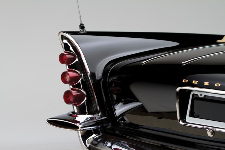 Детали экстерьера Desoto Adventurer Convertible (S-26A) 1957 года  (фото 24 из 60)